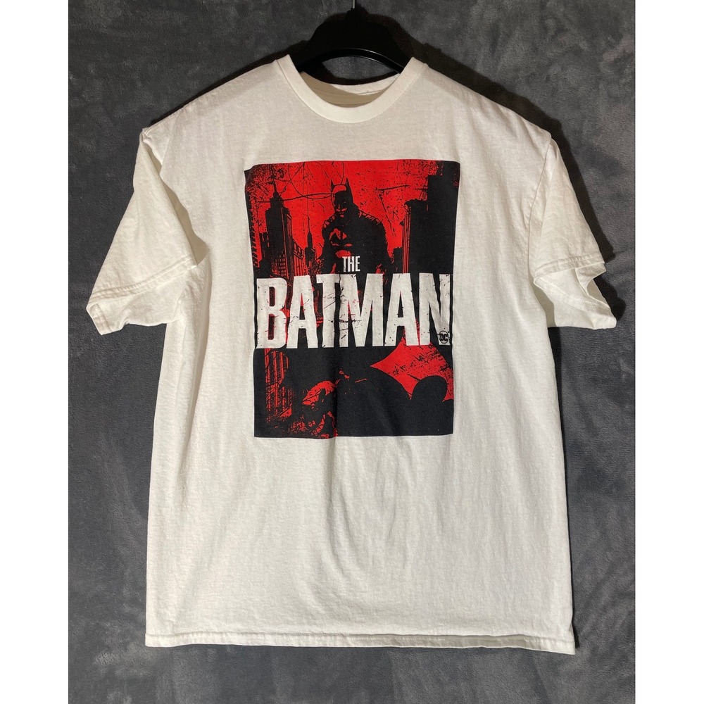 The Batman Movie Graphic T-Shirt Mens L White Red Black DC Comics 2022 Cotton